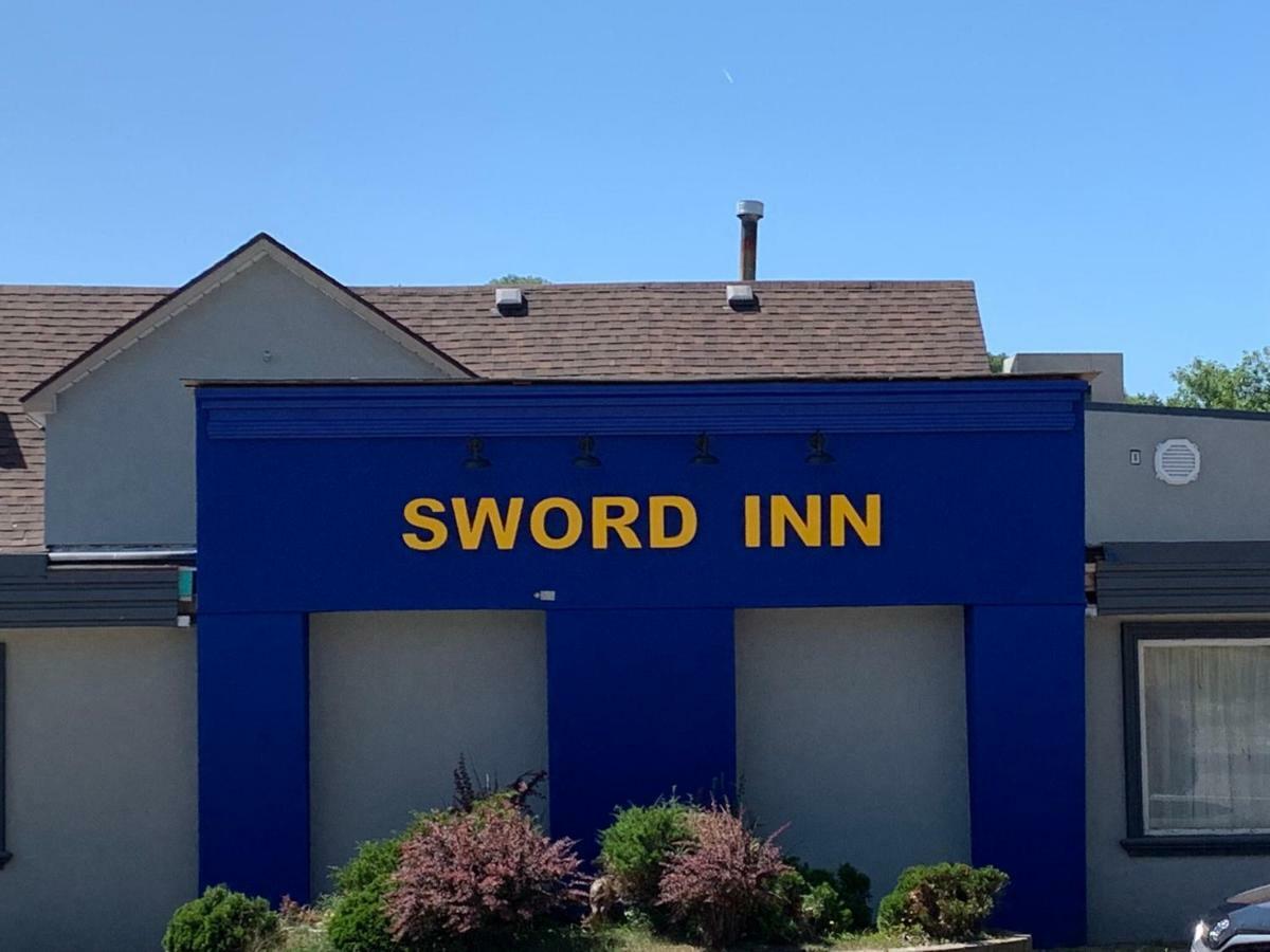 Sword Inn バンクロフト エクステリア 写真